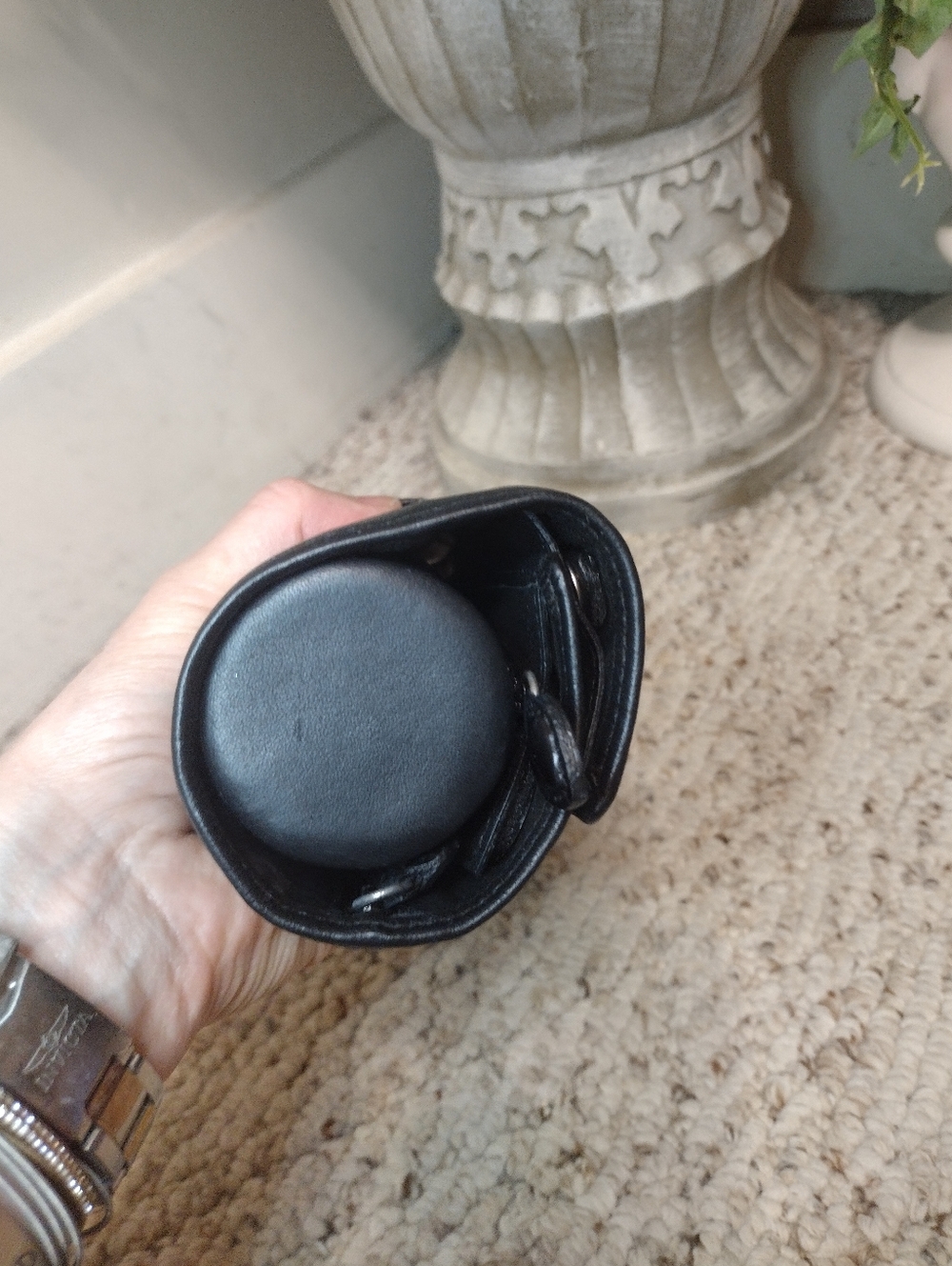 Brighton Black Leather Roll Travel Jewelry Case With Silver/Gold Heart Snap - Picture 4 of 10